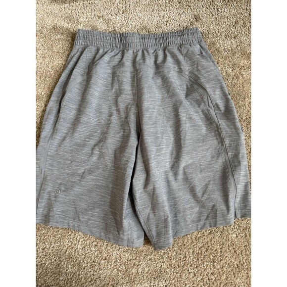 Lululemon Men’s Pace Breaker Shorts Small Sea Salt Light Cast 9" Inseam - Picture 6 of 8